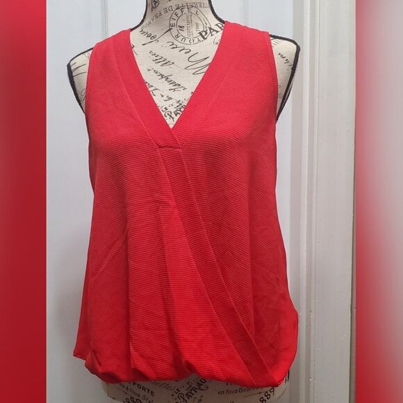 Lush Red Sleeveless Wrap-One Fitted Top. 🌴 - Picture 1 of 9